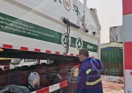 城市“美容師”：疫情不止，我們不散